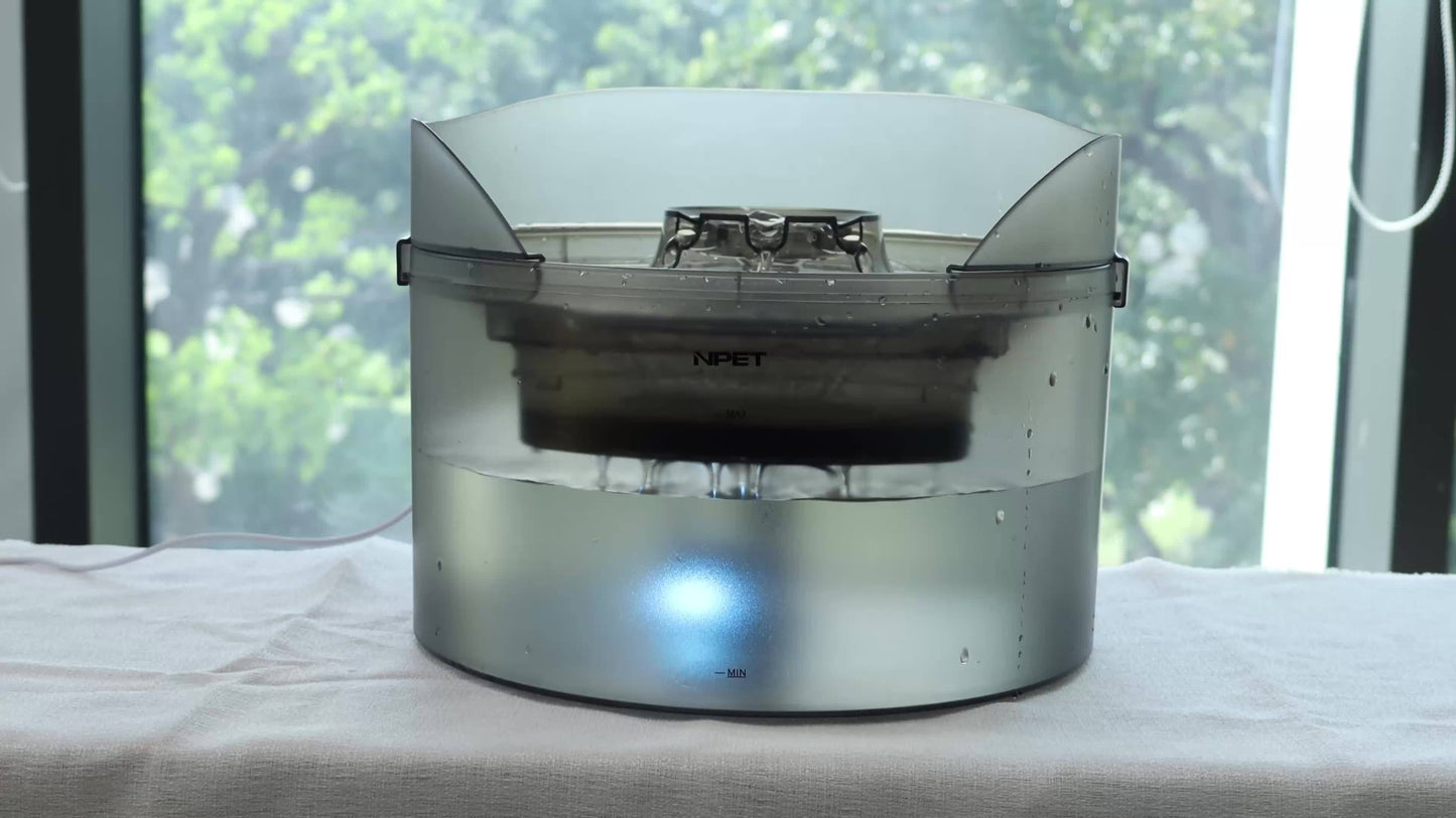Pet Water Fountain with Splatter Guard
